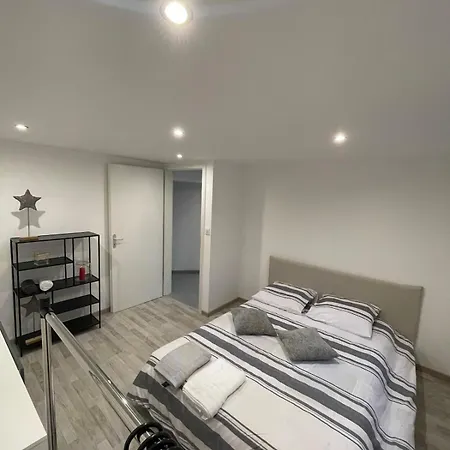 Apartment Charmante Maison *